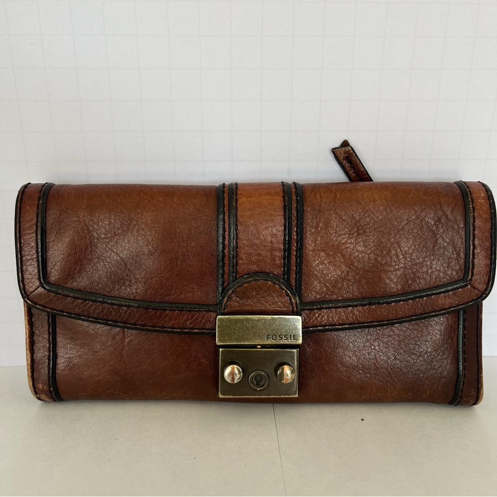 Vintage Fossil Brown Leather Wallet